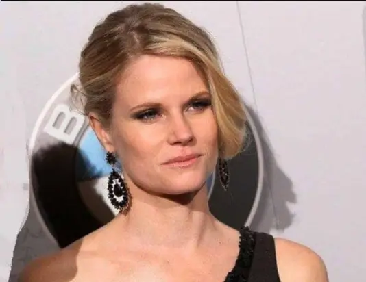 Leanne Knight Goggins